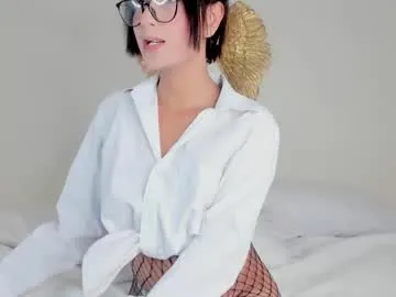 LizzieGreyX – webcam model profile photo Image 2