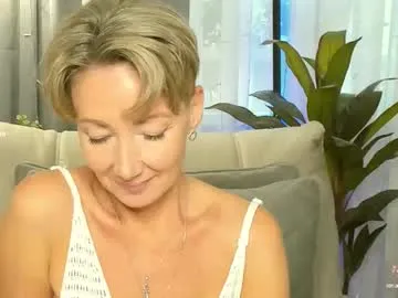 fiery-girl – webcam model profile photo Image 2