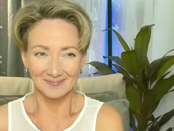 fiery-girl – webcam model profile photo Image 9