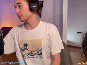 LizzieGreyX – webcam model profile photo Image 12