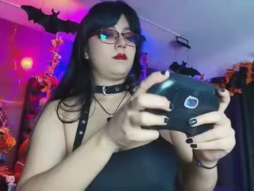 British_EmJess – webcam model profile photo Image 13