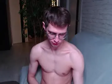 Donovan_Desmond – webcam model profile photo Image 18