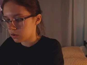 Blonde_sexy21 – webcam model profile photo Image 4