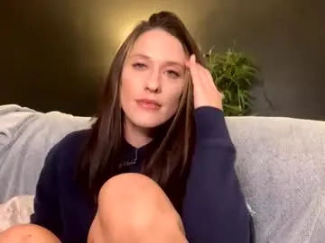 Olga372 – webcam model profile photo Image 7