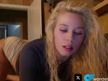allissonhotbb Image 7