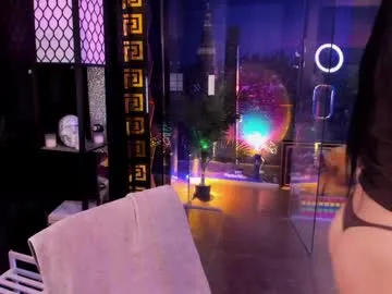 Angelina-1-7 – webcam model profile photo Image 12