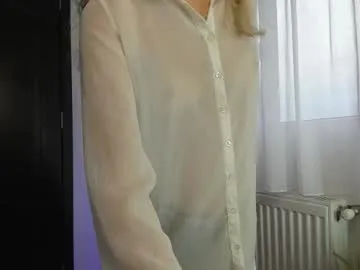 SilviaPastori – webcam model profile photo Image 9