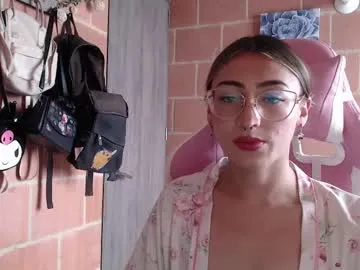 SusyBlair – webcam model profile photo Image 13