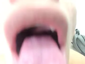 British_EmJess – webcam model profile photo Image 16