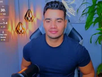 reeves_bae – webcam model profile photo Image 12