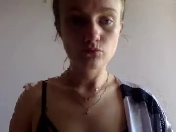 SusyBlair – webcam model profile photo Image 7