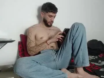 Libely – webcam model profile photo Image 11