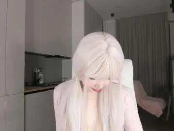 LiaMetz – webcam model profile photo Image 13