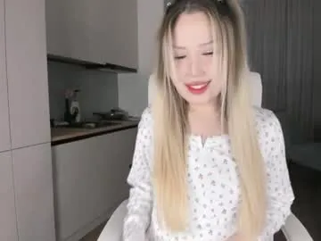 LiaMetz – webcam model profile photo Image 17