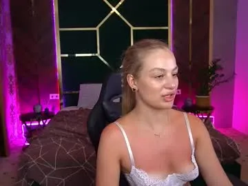 British_EmJess – webcam model profile photo Image 9