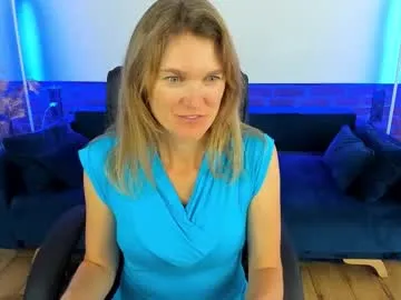 Alenushka888 – webcam model profile photo Image 10