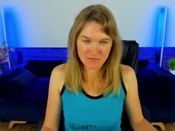 Alenushka888 – webcam model profile photo Image 11