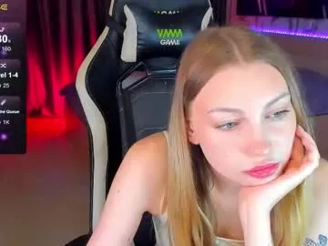 blondeangel_4u2 – webcam model profile photo Image 7