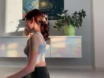 MistressLouUK – webcam model profile photo Image 8