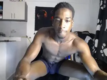 reeves_bae – webcam model profile photo Image 2