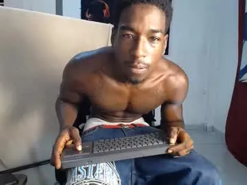 reeves_bae – webcam model profile photo Image 4