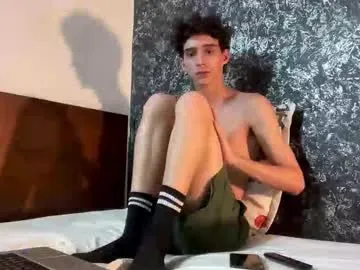 XTTX49 – webcam model profile photo Image 6