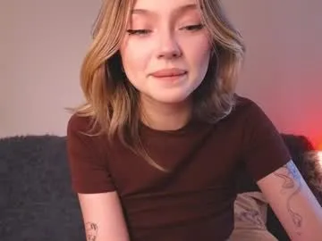 aloeloea – webcam model profile photo Image 15