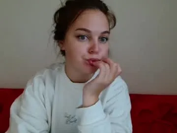 KateDivineUK – webcam model profile photo Image 19