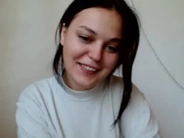 KateDivineUK – webcam model profile photo Image 2