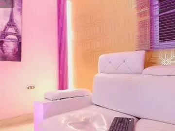 bella19__ Image 3