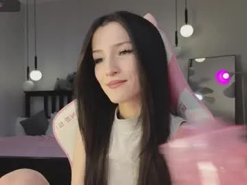 British_EmJess – webcam model profile photo Image 12