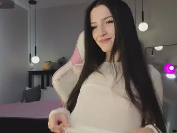 British_EmJess – webcam model profile photo Image 8