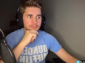 Libely – webcam model profile photo Image 18