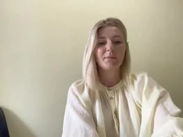 TyleneBuck – webcam model profile photo Image 4