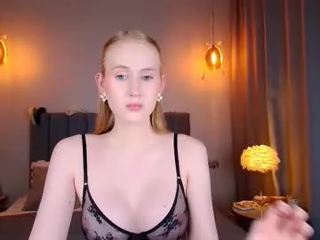 LoraDevine – webcam model profile photo Image 15