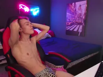 reeves_bae – webcam model profile photo Image 9