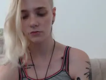 MistressLouUK – webcam model profile photo Image 18