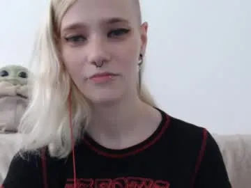 MistressLouUK – webcam model profile photo Image 7