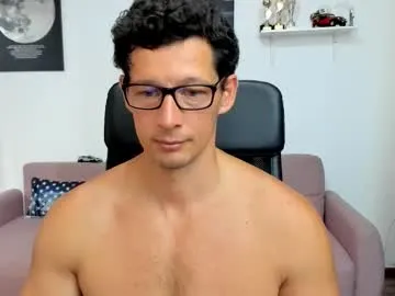 paroncho – webcam model profile photo Image 9