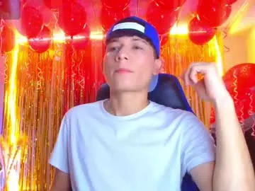 mr_freed – webcam model profile photo Image 12