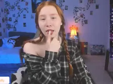 AmbeerLie – webcam model profile photo Image 13