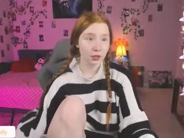 AmbeerLie – webcam model profile photo Image 14