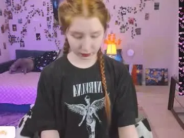 AmbeerLie – webcam model profile photo Image 2