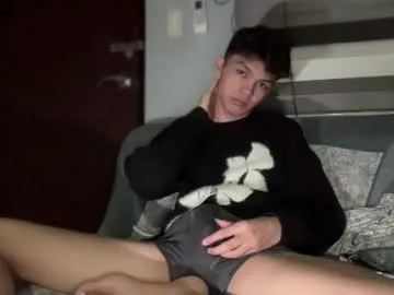 BigTitBlondeUK – webcam model profile photo Image 7