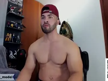 Kristallik-1 – webcam model profile photo Image 6