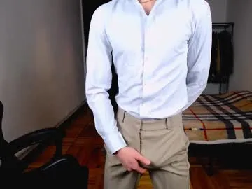 Donovan_Desmond – webcam model profile photo Image 2