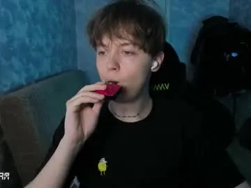 reeves_bae – webcam model profile photo Image 11