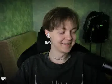 reeves_bae – webcam model profile photo Image 13