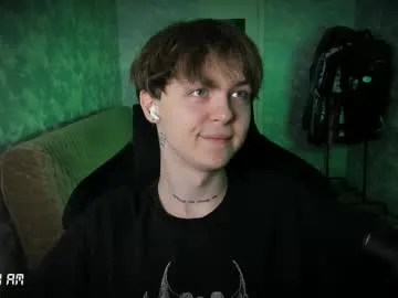 reeves_bae – webcam model profile photo Image 14