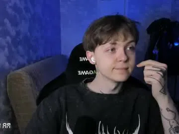 reeves_bae – webcam model profile photo Image 5